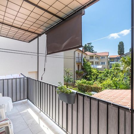 Apartment Oleander Malinska Bagian luar foto